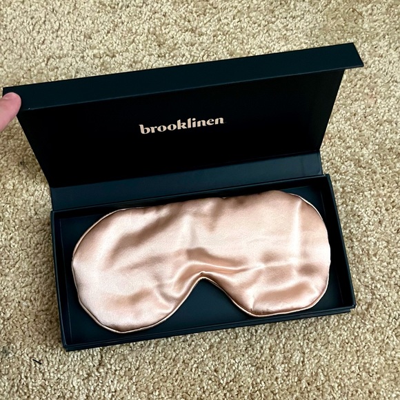 Brooklinen Accessories New Brooklinen Silk Sleep Mask Poshmark
